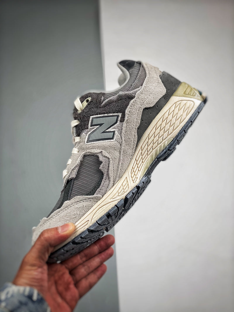 New Balance 2002R Protection Pack Rain Cloud