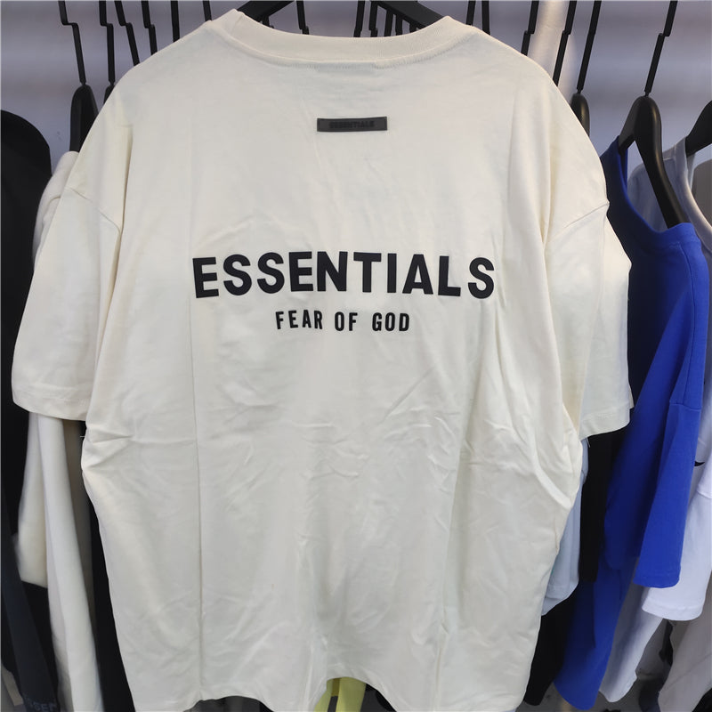 Camiseta Fear Of God Essentials Bege